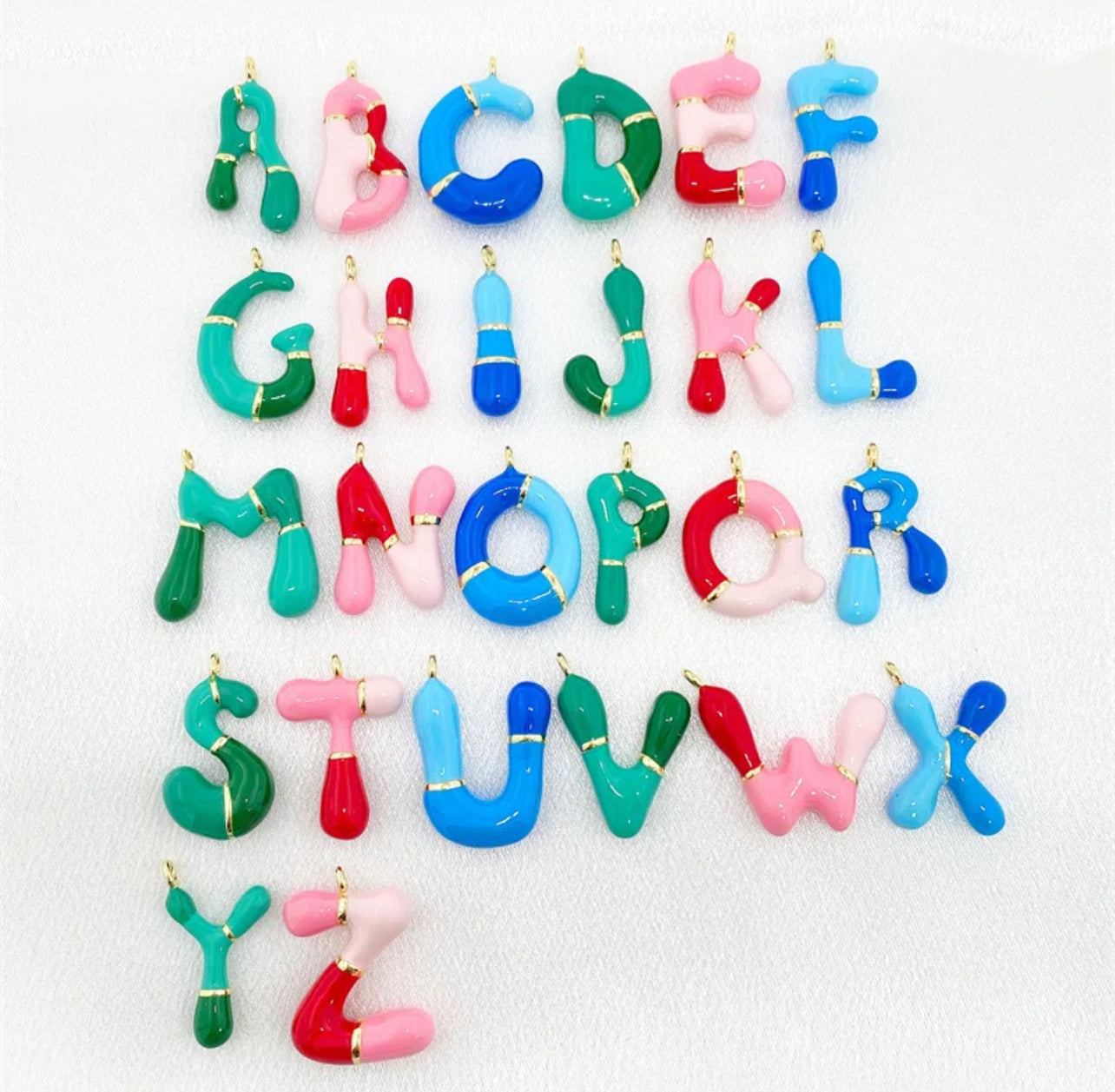 YUMMY INITIAL NEKLACE